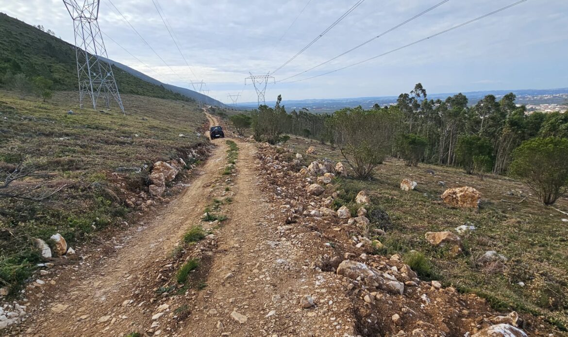 Serra d'Áire e Candeeiros de Porto de Mós aos Moleanos